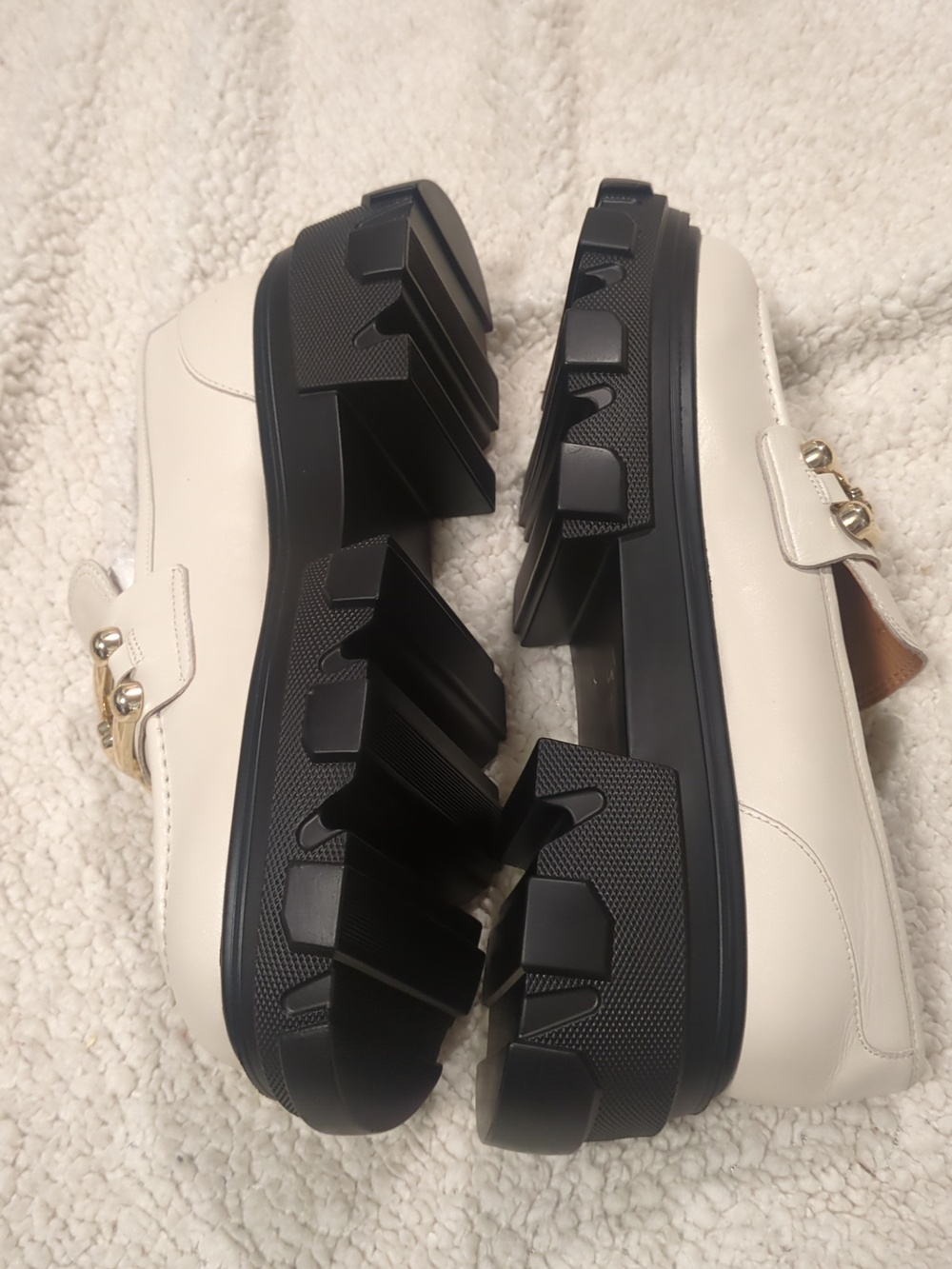 Lisa & Vicky Decide-V Loafer Moccasin Women’s Size 9 NWOT Winter White Gold - Picture 6 of 14